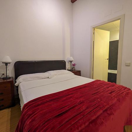 Apg Mercaders 6 Girona Luaran gambar